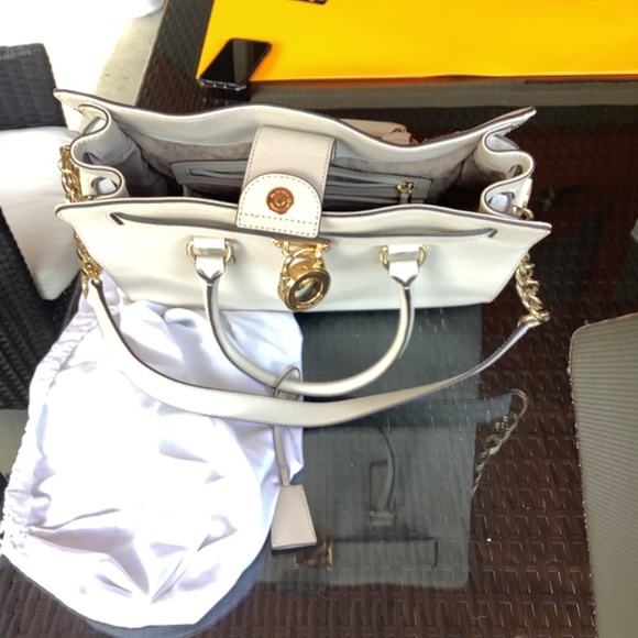 Michael Kors purse - Picture 6 of 6